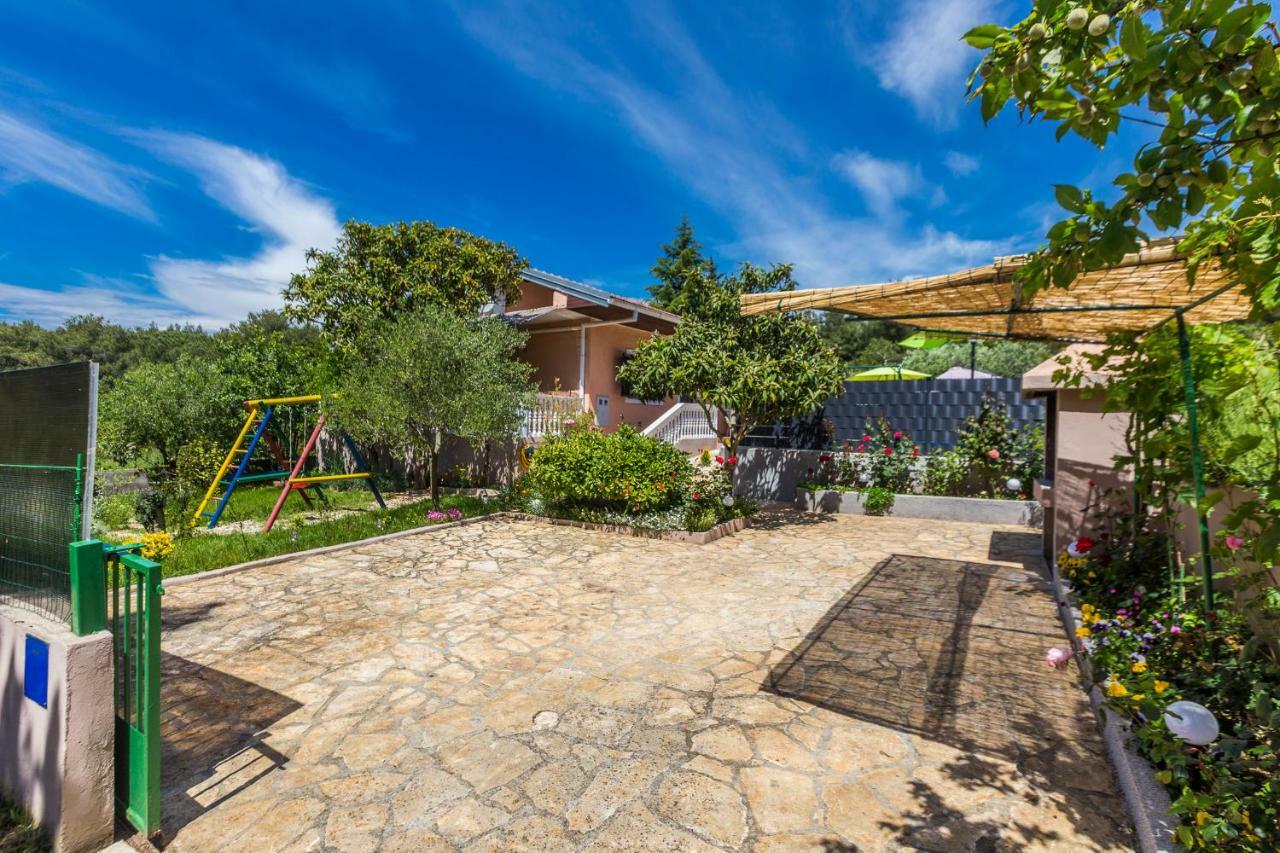 Holiday Home Flora Zadar Exterior photo