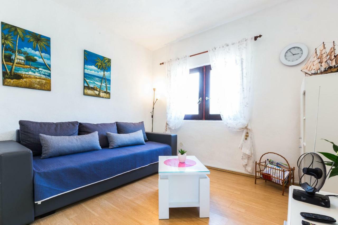 Holiday Home Flora Zadar Exterior photo