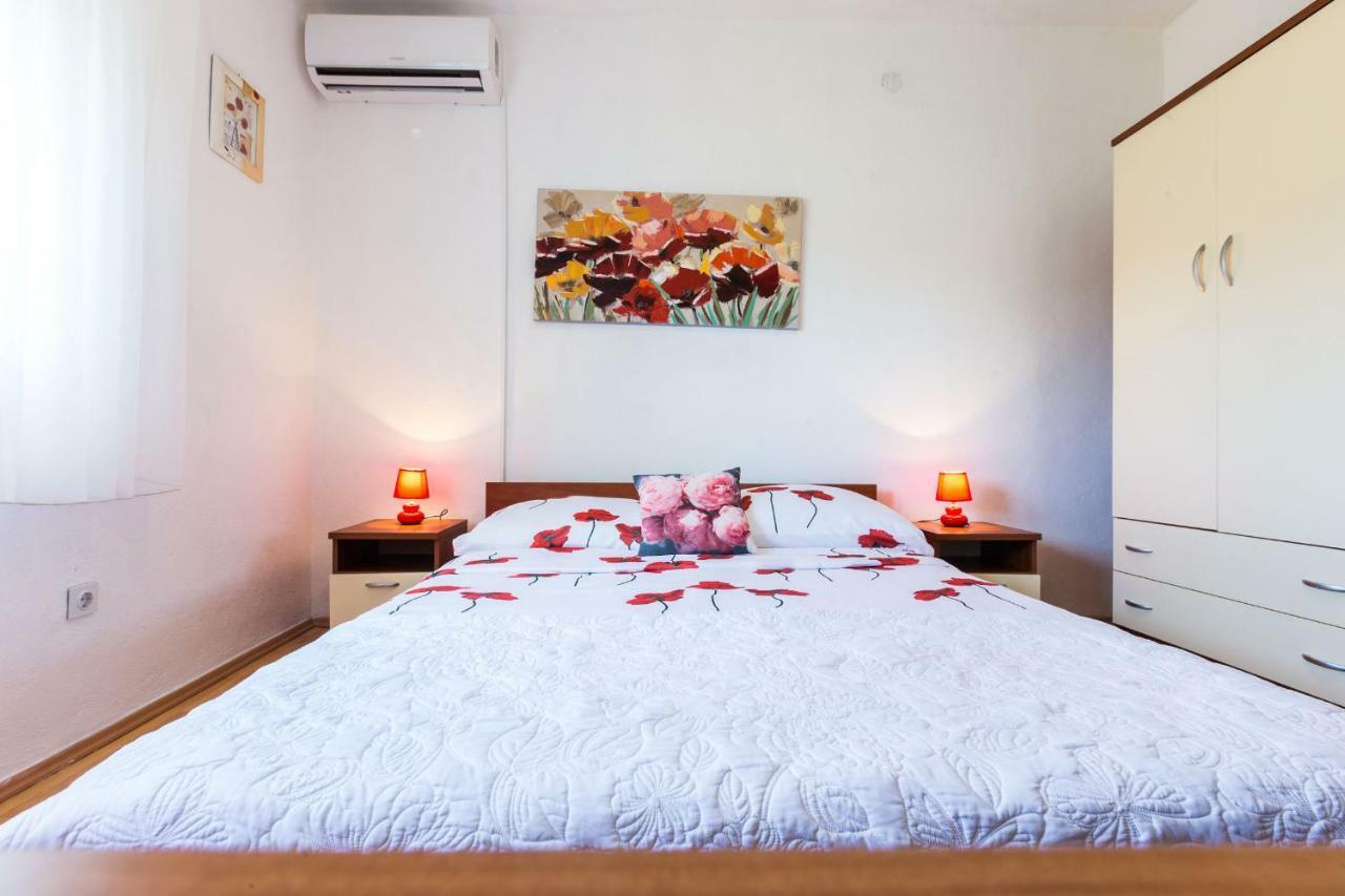 Holiday Home Flora Zadar Exterior photo