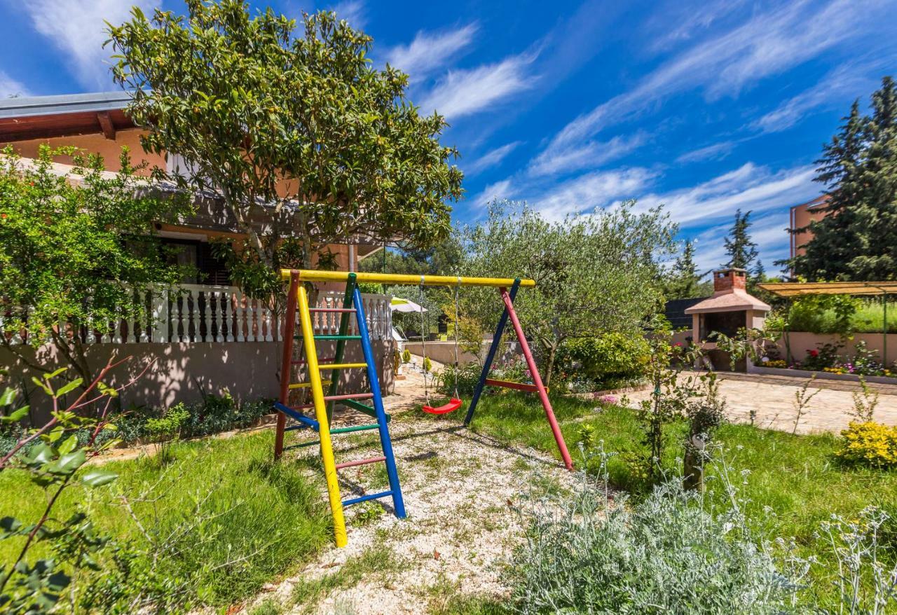 Holiday Home Flora Zadar Exterior photo